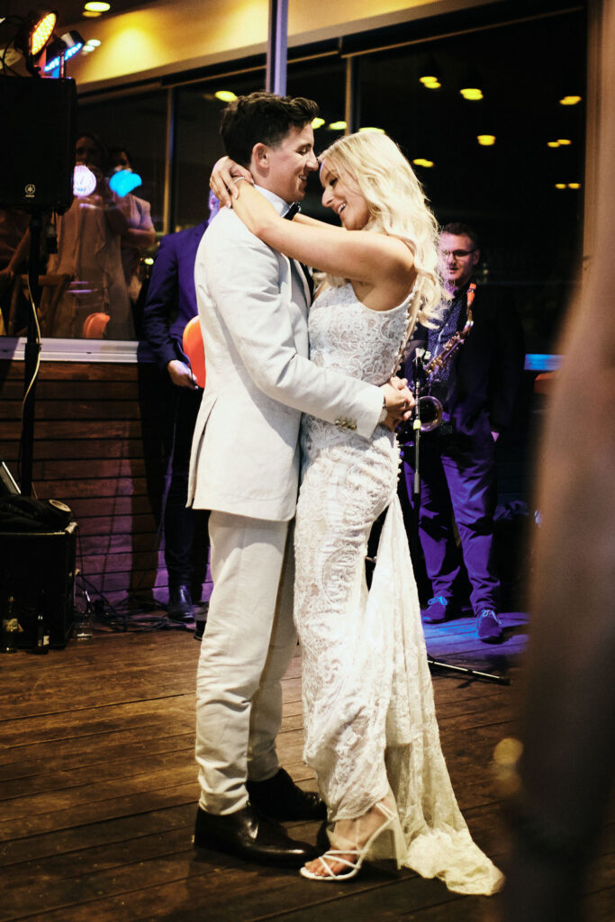 Wedding dance Jack Rabbit Vineyard Budget PRO Wedding Photography | PRO Photo Video - Melbourne Wedding Photography & Videography